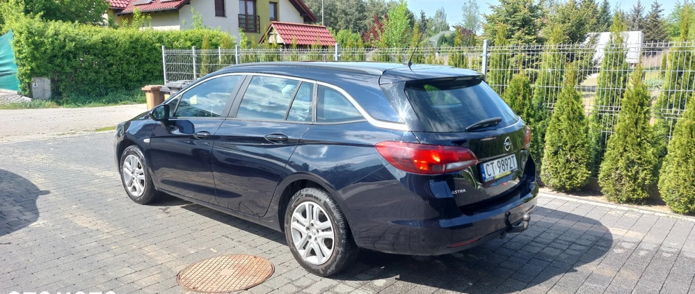 Opel Astra cena 53000 przebieg: 78474, rok produkcji 2019 z Busko-Zdrój małe 172